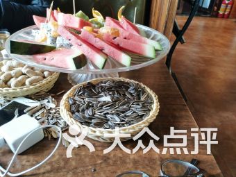 多乐喜庆用品家居装饰附近美食 爱心路美食 连云港